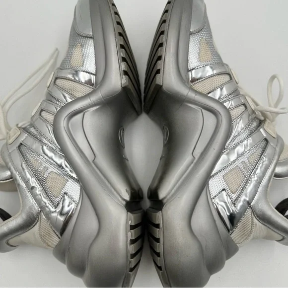 Louis Vuitton Archlight Metallic Sneakers Shoes - Picture 4 of 12
